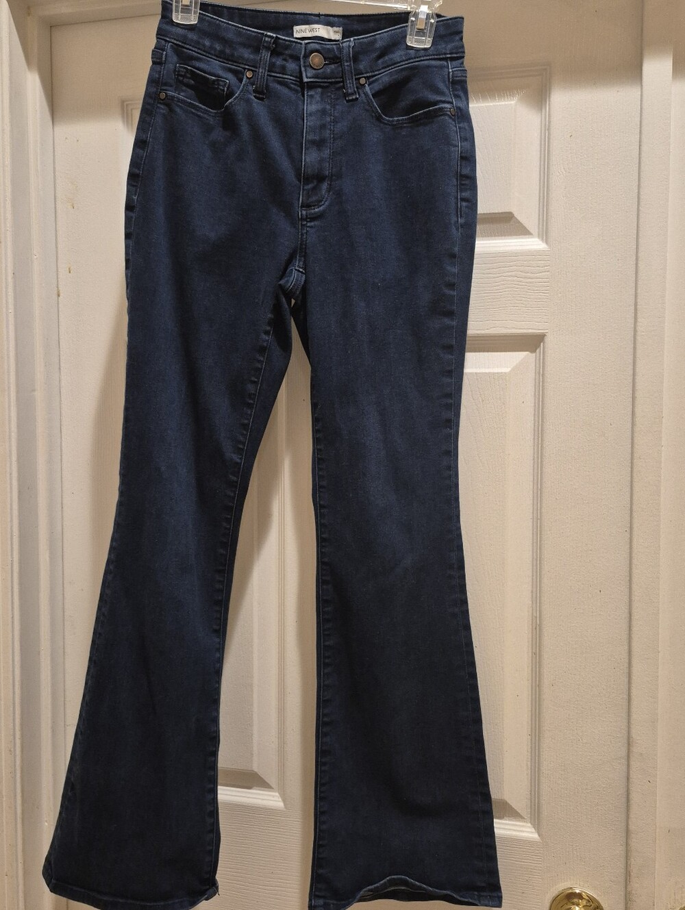 Women's nine West flare jeans size 4 deep blue